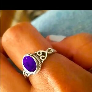 Vintage Ring Inlaid purple